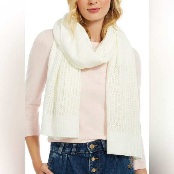 Dkny Other - DKNY Open-Knit Blocked Scarf Beautiful Cream Ivory One Size New with
